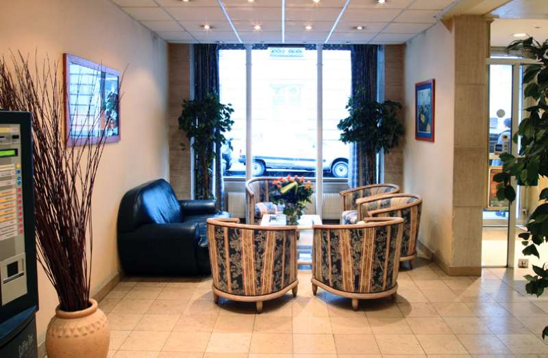 Hoy Paris - Home of Yoga