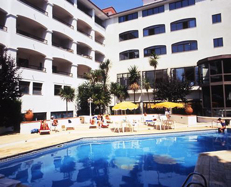 Clube do Lago Hotel & Apartamento