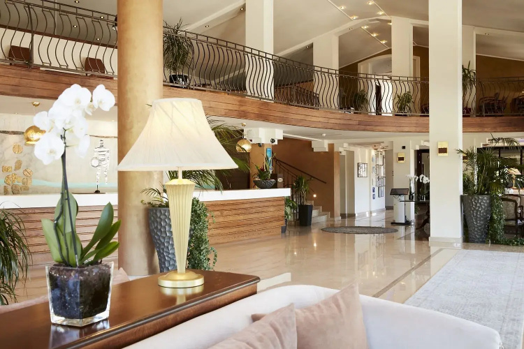 Anthemus Sea Beach Hotel & Spa
