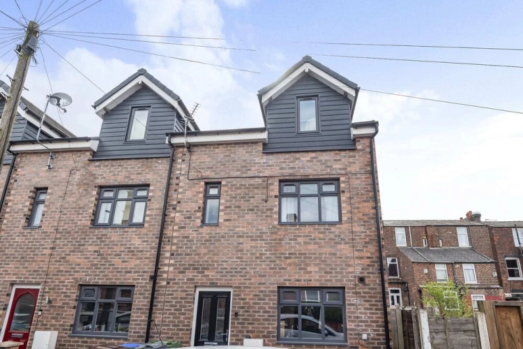 Cosy 3 bedroom home - Manchester