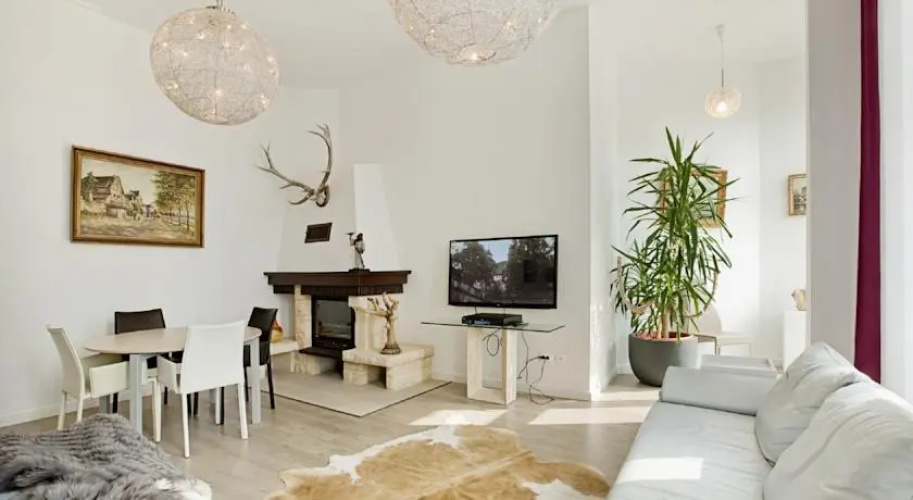 Luxury Design Apartment with Spree View