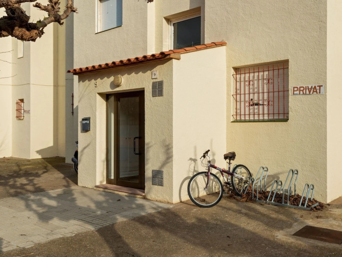 Picturesque Holiday Home in L'estartit With Swimming Pool