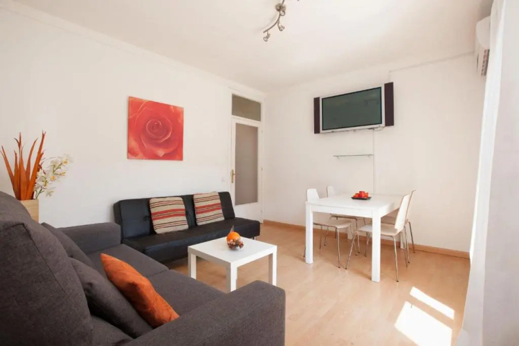 Sagrada Familia Apartment