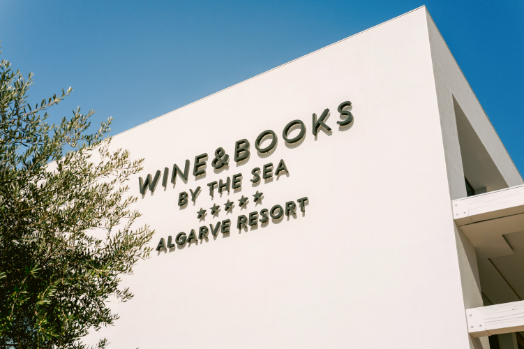 Wine & Books by the Sea, Algarve Resort