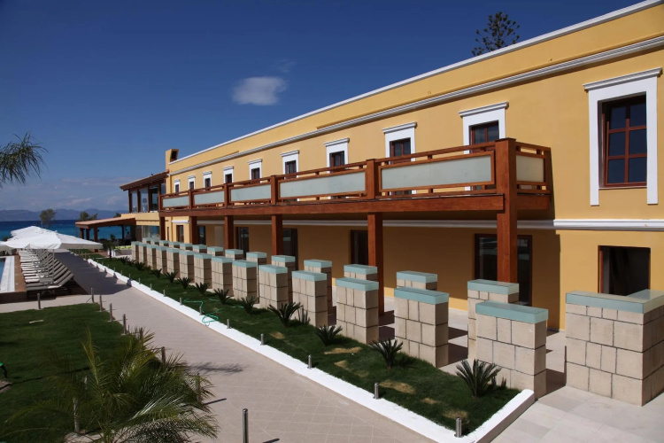 Villa Di Mare Seaside Suites